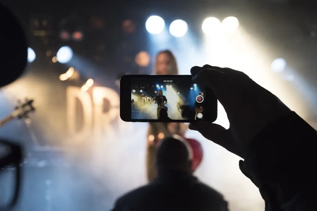 musica dal vivo vs playlist